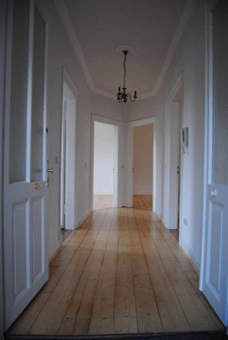 Eingang mit Doppelt�r Hadamar Etagenwohnung Leider schon vermietet:
