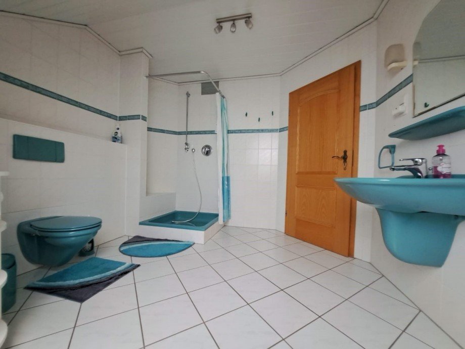 Bad 1 oben Einfamilienhaus L�hnberg