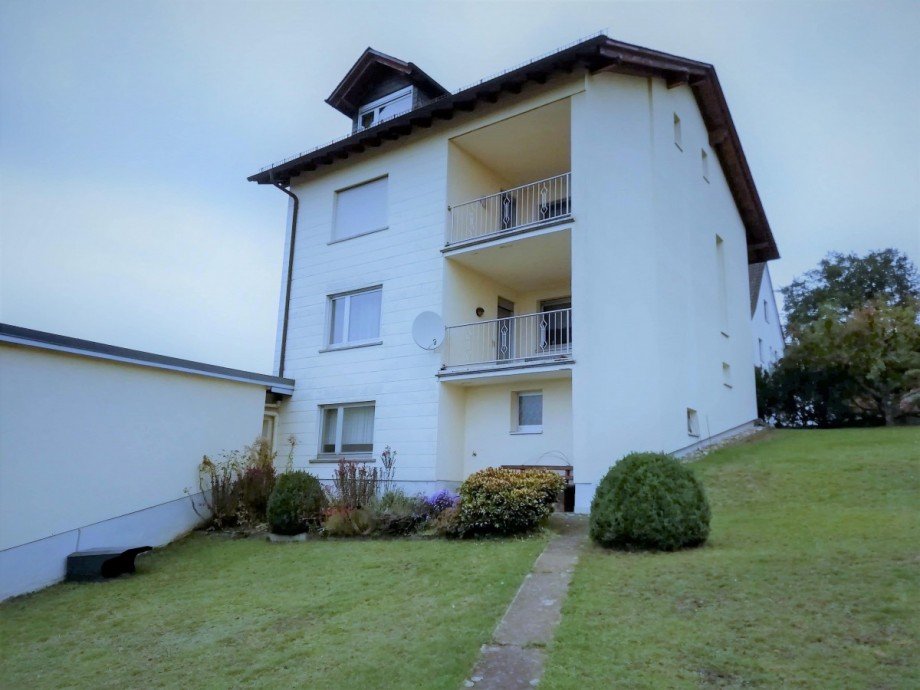 Blick vom Garten Einfamilienhaus Weilburg