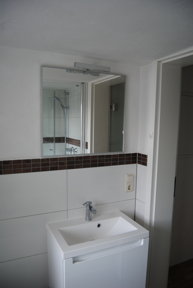 Bad 2 Erdgeschosswohnung Hadamar
