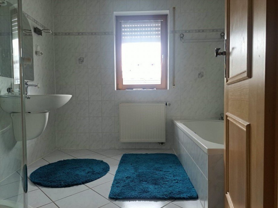 Badezimmer 1 unten Einfamilienhaus L�hnberg