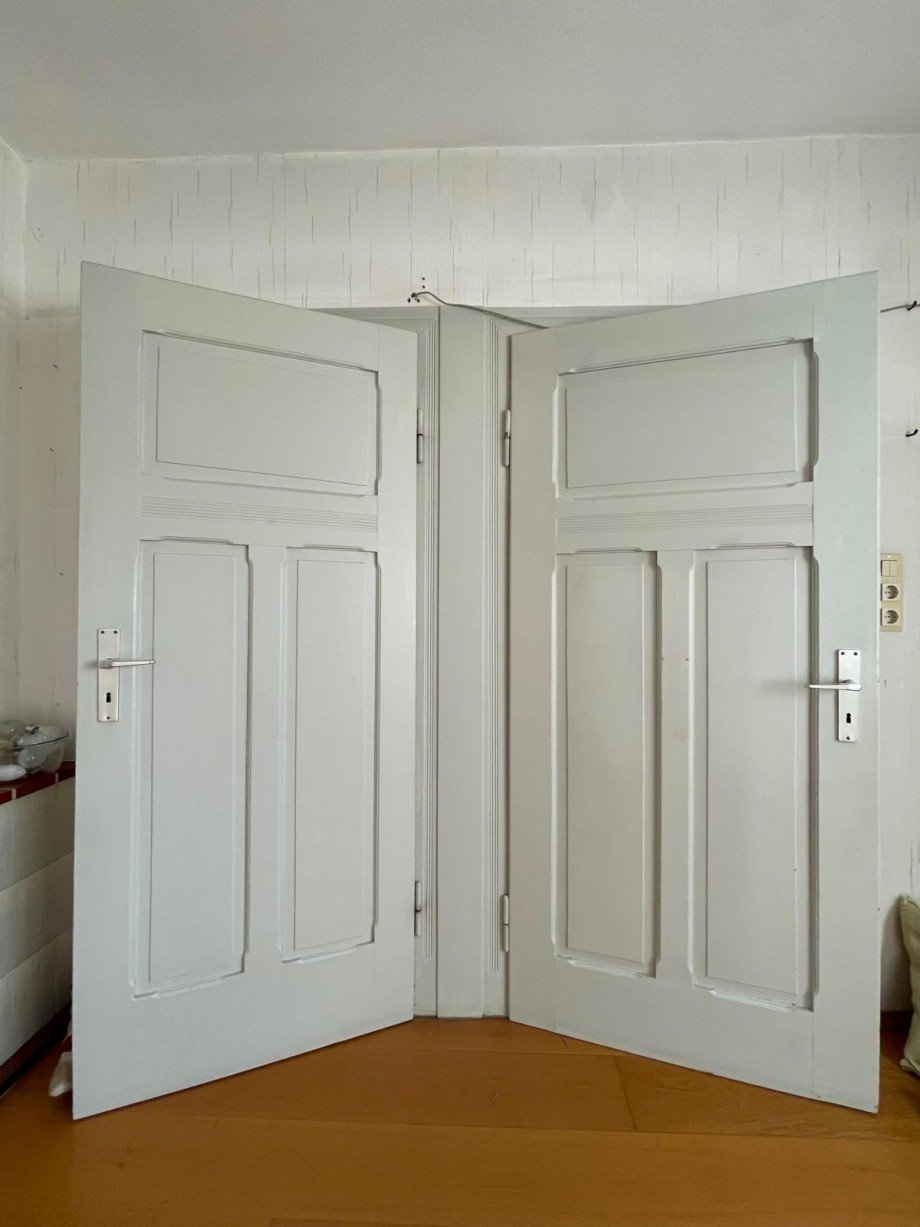 re. zum Flur, li. zur K�che Einfamilienhaus Villmar