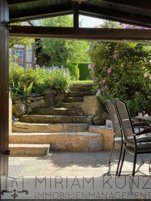 Ausgang zur Terrasse/ Garten Leider verkauft! Familienhaus mit Charme