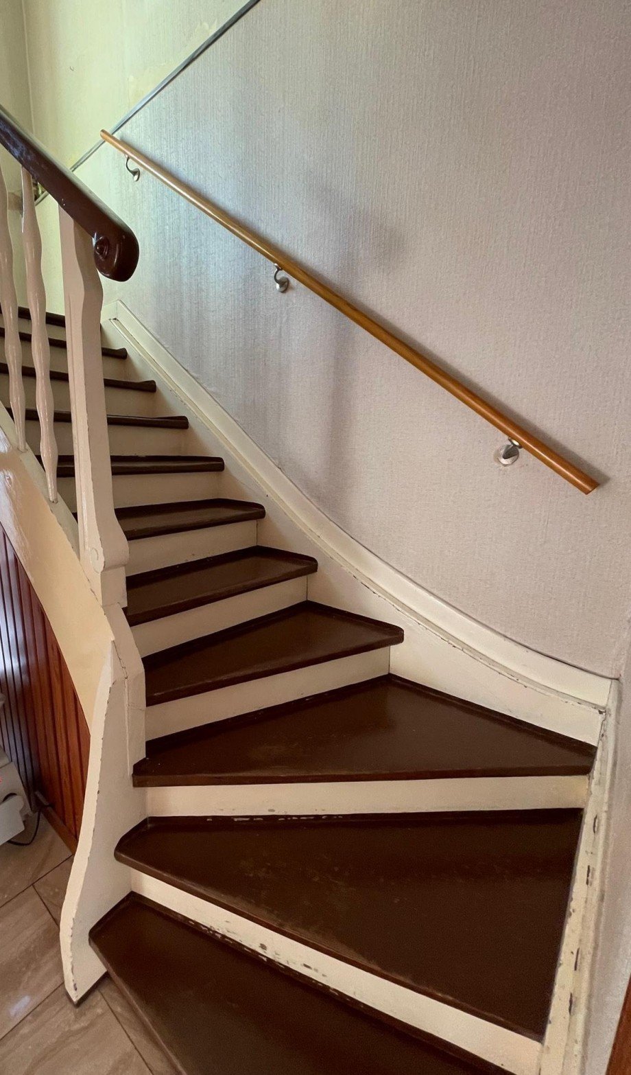 Treppe ins 1. OG Einfamilienhaus Villmar