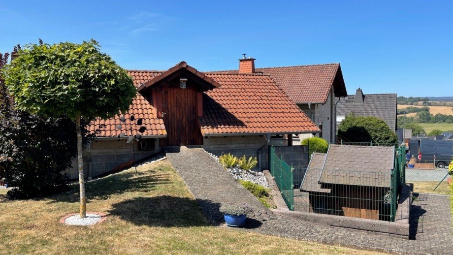 Vom Garten aus Einfamilienhaus L�hnberg
