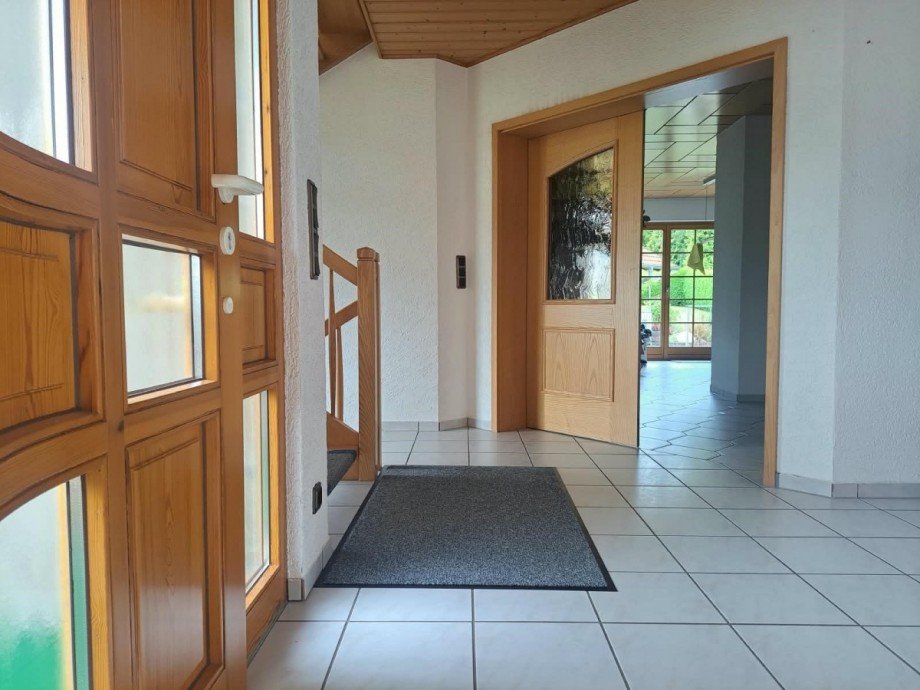 Eingangsbereich_innen.jpg Einfamilienhaus L�hnberg