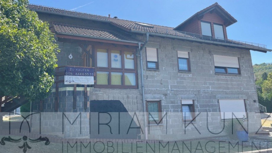Front Einfamilienhaus L�hnberg