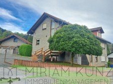 Hauptbild Herrlich gelegen: Gro�z�giges Haus mit Einliegerwohnung! Feldrandlage L�hnberg/Selters