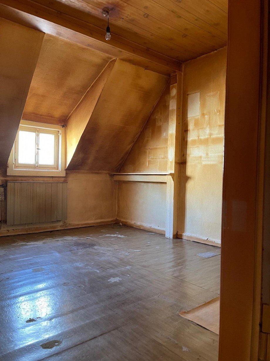 DG - Mansardenzimmer 2 Einfamilienhaus Villmar