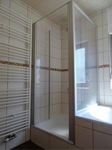 Dusche & Badewanne Leider verkauft! - Familiengl�ck - oder doch viel Platz nur f�r zwei?